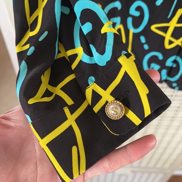 NEW Gucci Ghost 2016 silk button down top - Picture 8 of 11